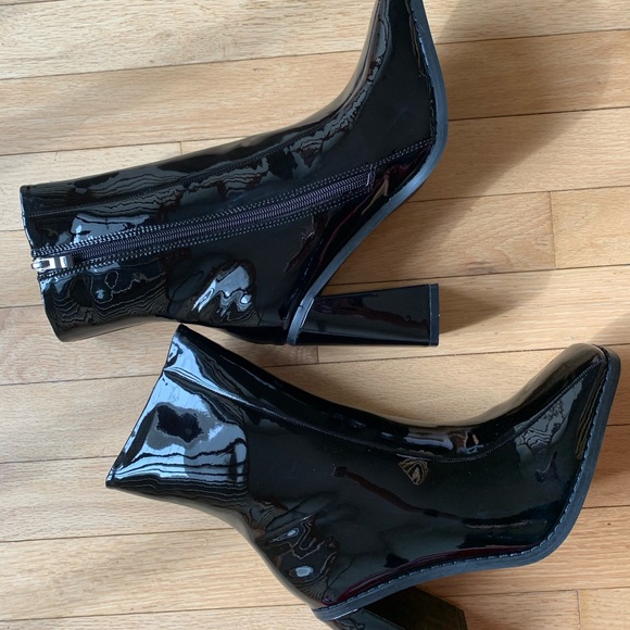 NASTYGAL - WOMENS PATENT FAUX LEATHER BOOTS - Picture 2 of 3